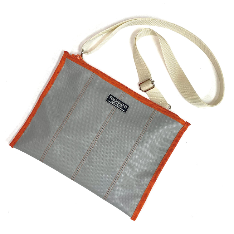 阪急 制帽 貯金箱(助役 夏用デザイン) 阪神電車8000系 貫通幌・サコッシュ RAU-RAU-G HAITETSU | ジョイブ