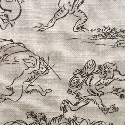 和柄　ムラ糸プリント　鳥獣戯画 [アイボリー]　110cm巾　動物柄