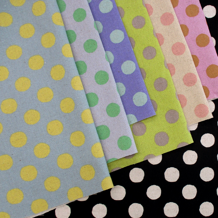 綿麻キャンバス　カラフルドット -Flaffy Dots-　110cm巾　水玉