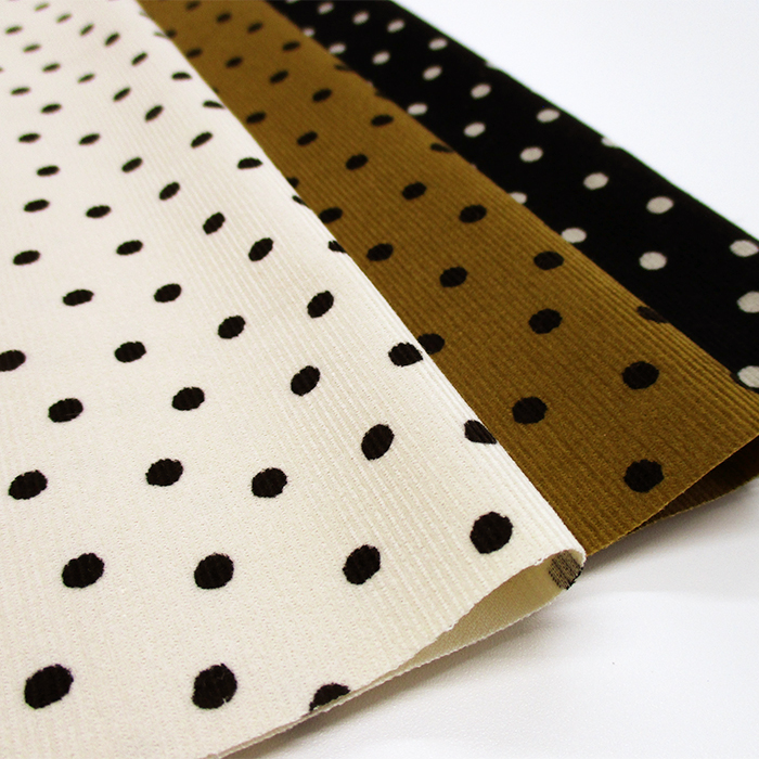 21Wコーデュロイドット柄　Dots　108cm巾　水玉