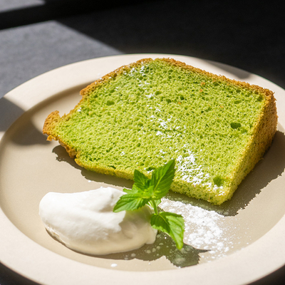 小松菜の米粉シフォンケーキ