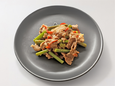 牛肉とにんにくの芽のオイスターソース炒め