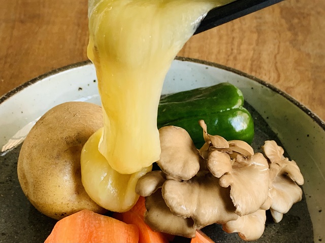 スイスチーズセット 原産国：スイス 牛乳製 | フロマージュ堂島