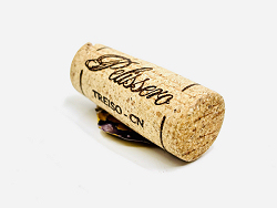 モンビローネに使われるコルク栓（クリック⇒拡大します）