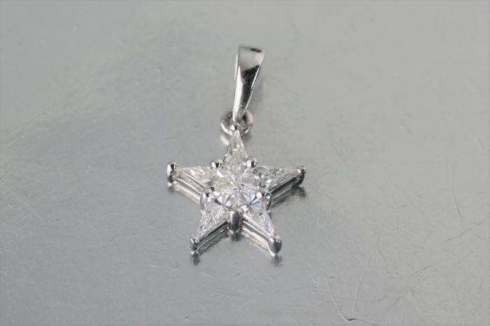 星に願いを ☆ PT900 ダイヤモンドペンダント カイトカット | アグネス宝石