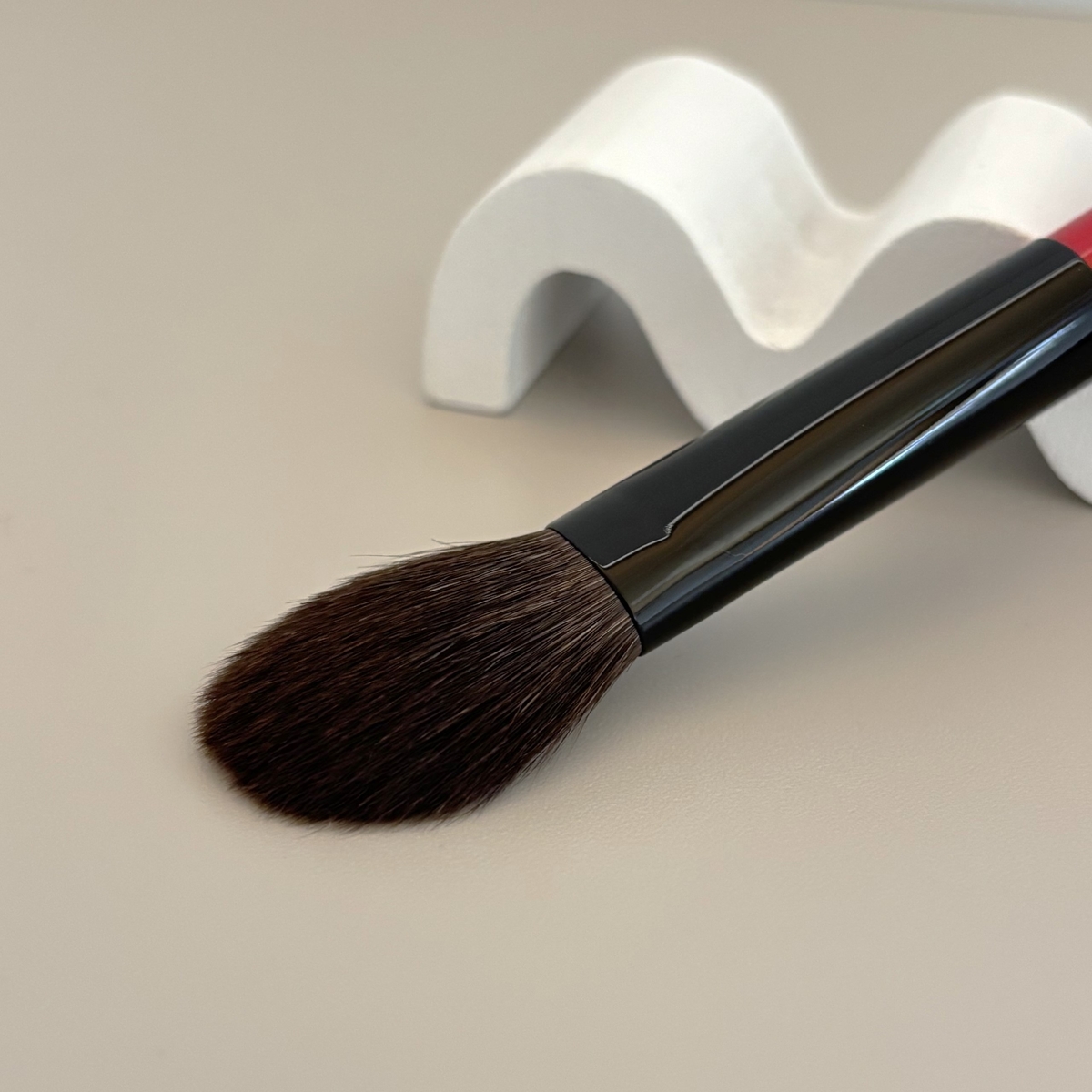 黒】ハイライトブラシ(大) 12SQU（灰リス毛100％） | 竹田ブラシ