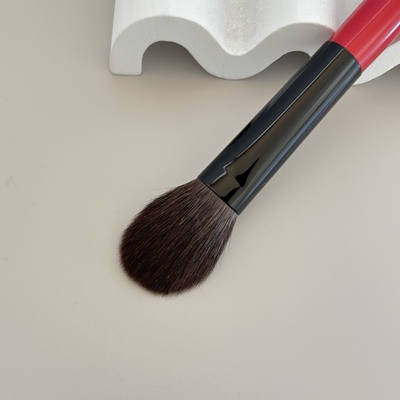 4.ハイライトブラシ 持ち手は黒檀で灰リスを使った丸型 ハイライトブラシ ハイライトブラシ アイメイク用灰リス丸平型ハイライトブラシ