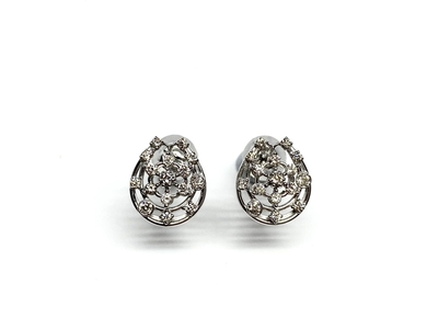 PTダイヤモンドホースシューピアス 0.3ct