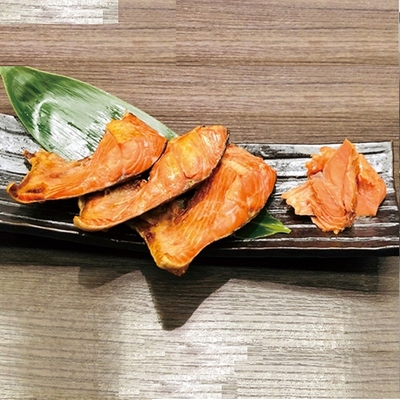 紅鮭カマ 5切前後（500g前後）