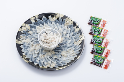 養殖とらふぐ刺身