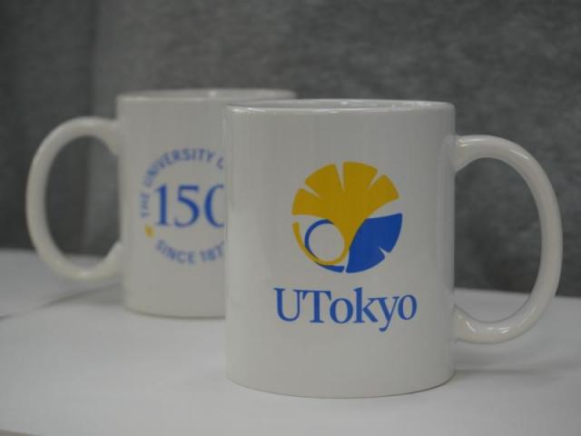 東京大学 150周年記念 アクリルキーホルダー 東大 utokyo 150 UTokyo 東京大学150周年マグカップ | 東大生協公式オンラインストア