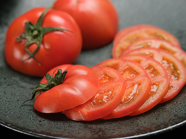 弾ける果肉。甘みと酸味が織りなす「立体の味」