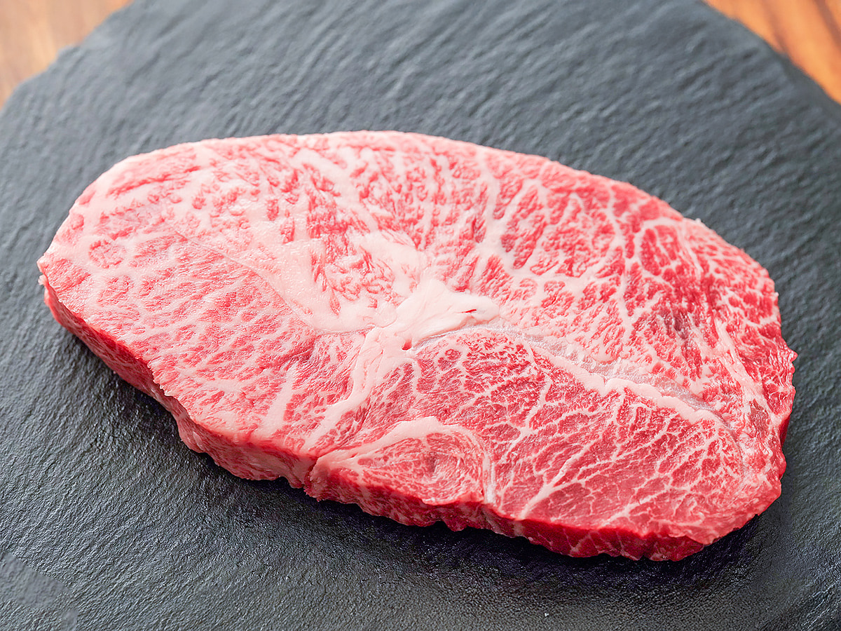 黒毛和牛【雌】ミスジステーキ