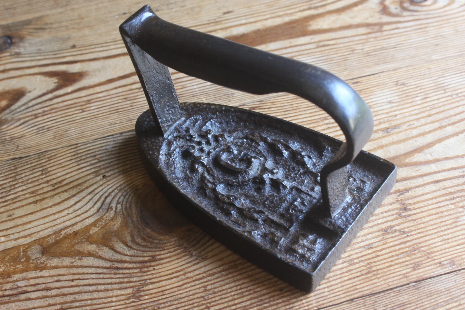 アンティークなアイロン アンティークアイロン No.2089 | 木の雑貨屋 フォーキー