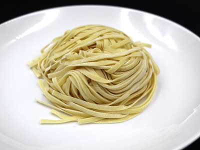 香港麺（平）　110g 　5玉入