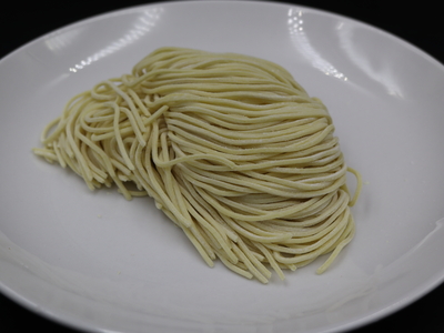 生麺　130g