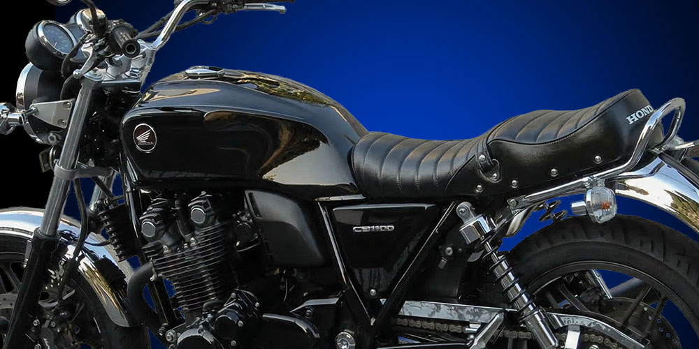 CB1100(SC65)タックロール変形あり