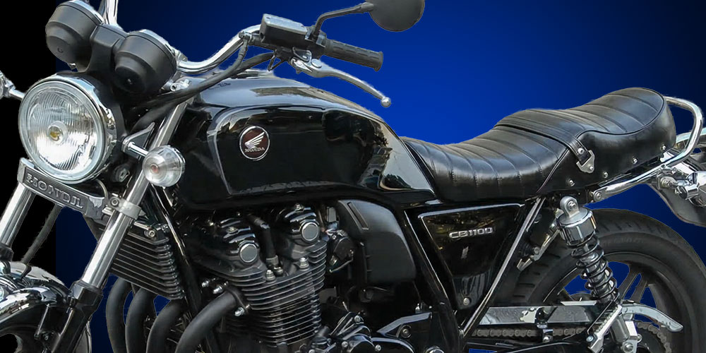 CB1100(SC65)タックロール変形あり
