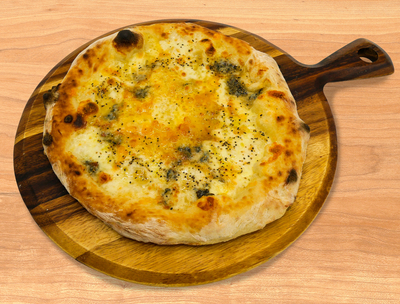 チーズはちみつピザ