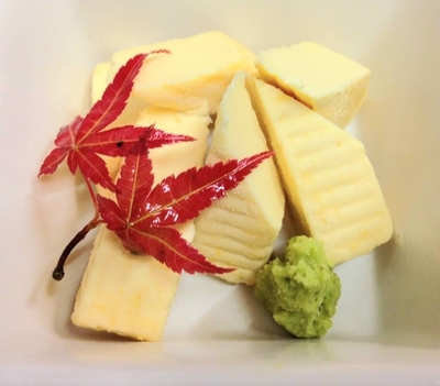 地産工房KAN(漢)自家製クリームチーズの味噌漬け