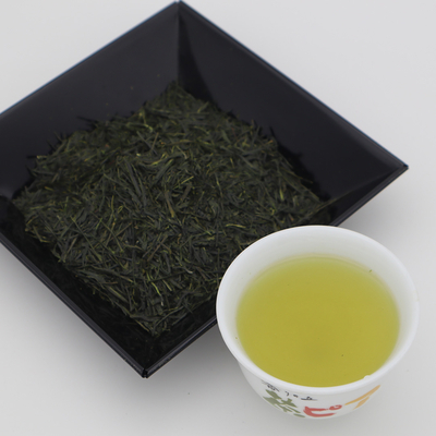 新茶（浅蒸し茶）756円（税込）～