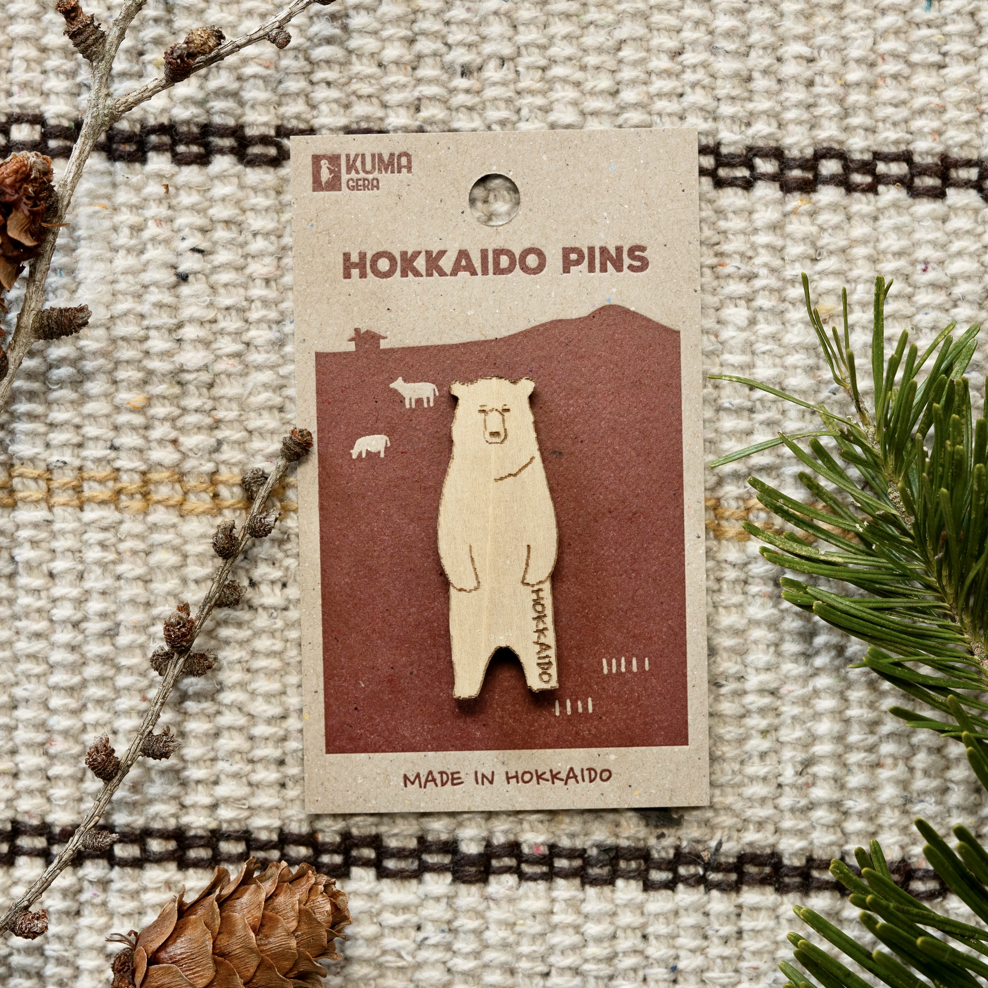 HOKKAIDO PINS　立ちぐま 