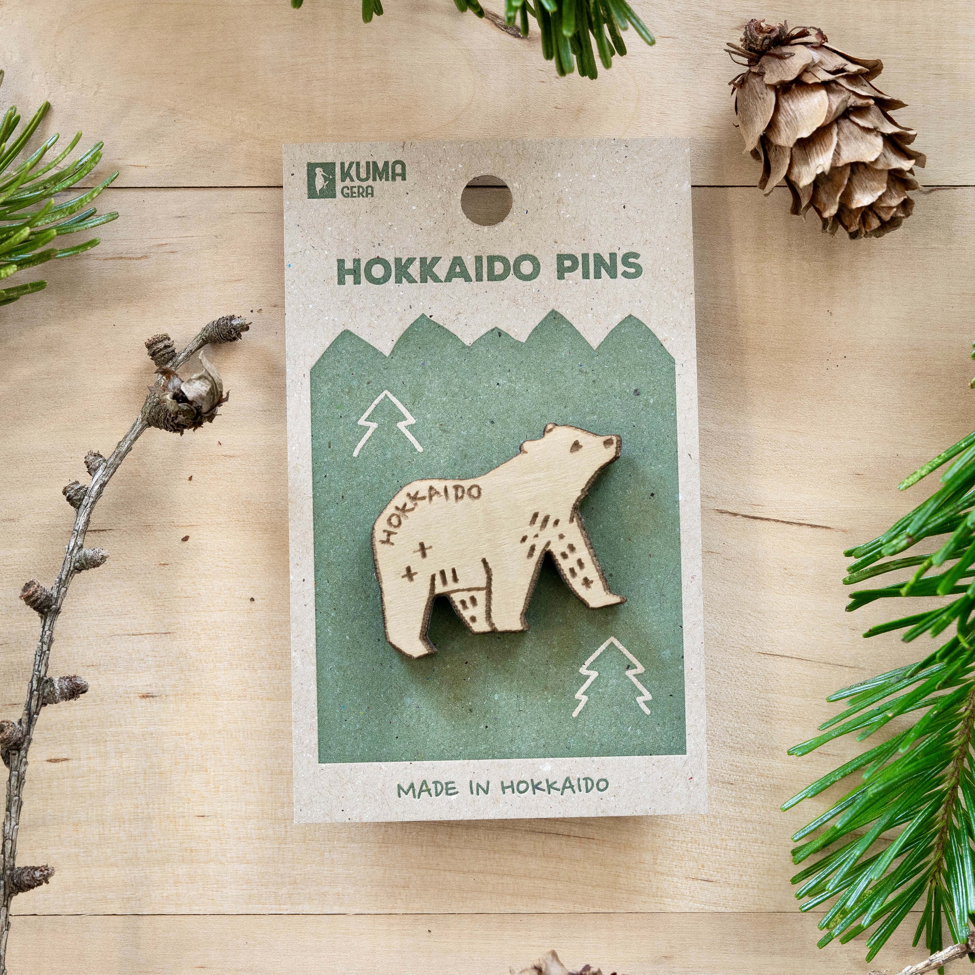 HOKKAIDO PINS　エゾヒグマ