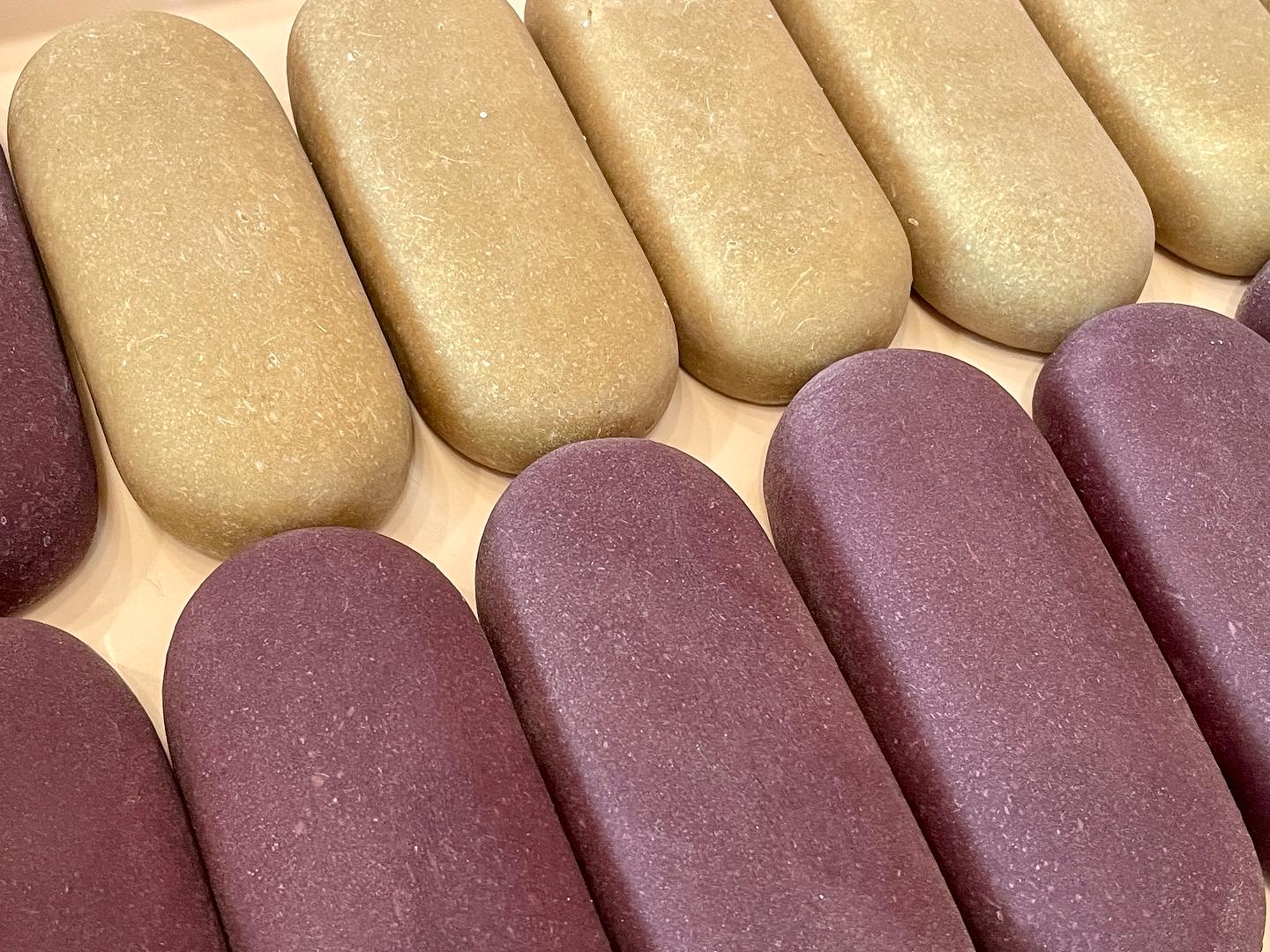 こだわりの原材料、一つ一つ手作業で、丁寧に作っています
