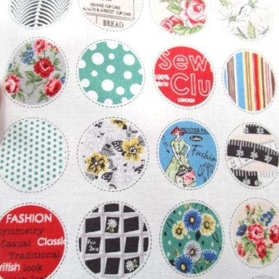 SUZUKO KOSEKI  &times;　YUWA 　(ホワイト色)