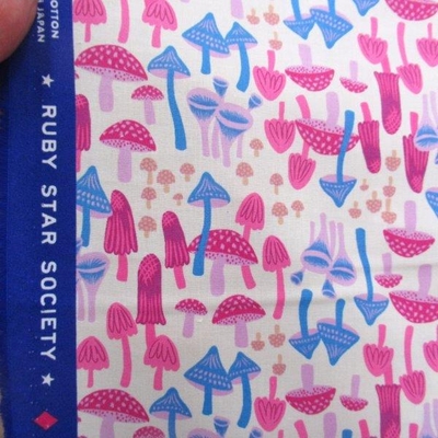 MUSH ROOM LAND / SHELL (RS2124-11)