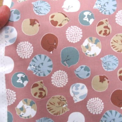 お眠り猫　オックス・桃系色　(9681)