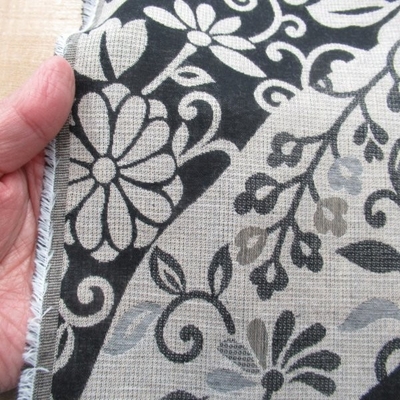 二重織ジャカード　(9715-1) クロ色