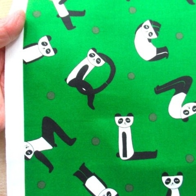 エモエモ　アルファベット・パンダ (シーチング・グリーン)