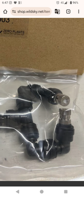 12ミリのバルクヘッドからフォレスタの6ミリに変換パーツと二頭ノズルのセットです