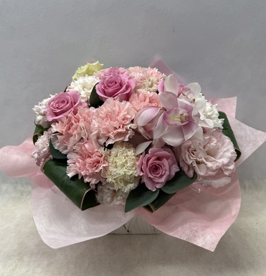 《母の日フラワーギフト》生花　　　　　　　アレンジメント  ピンク系