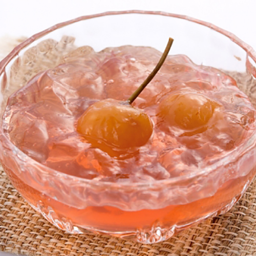 山形のさくらんぼを、ぷるんと包んだ夏の涼菓さくらんぼゼリー