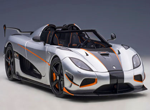 1/18 ケーニグセグ アゲーラ RS （メタリック・シルバー／カーボン