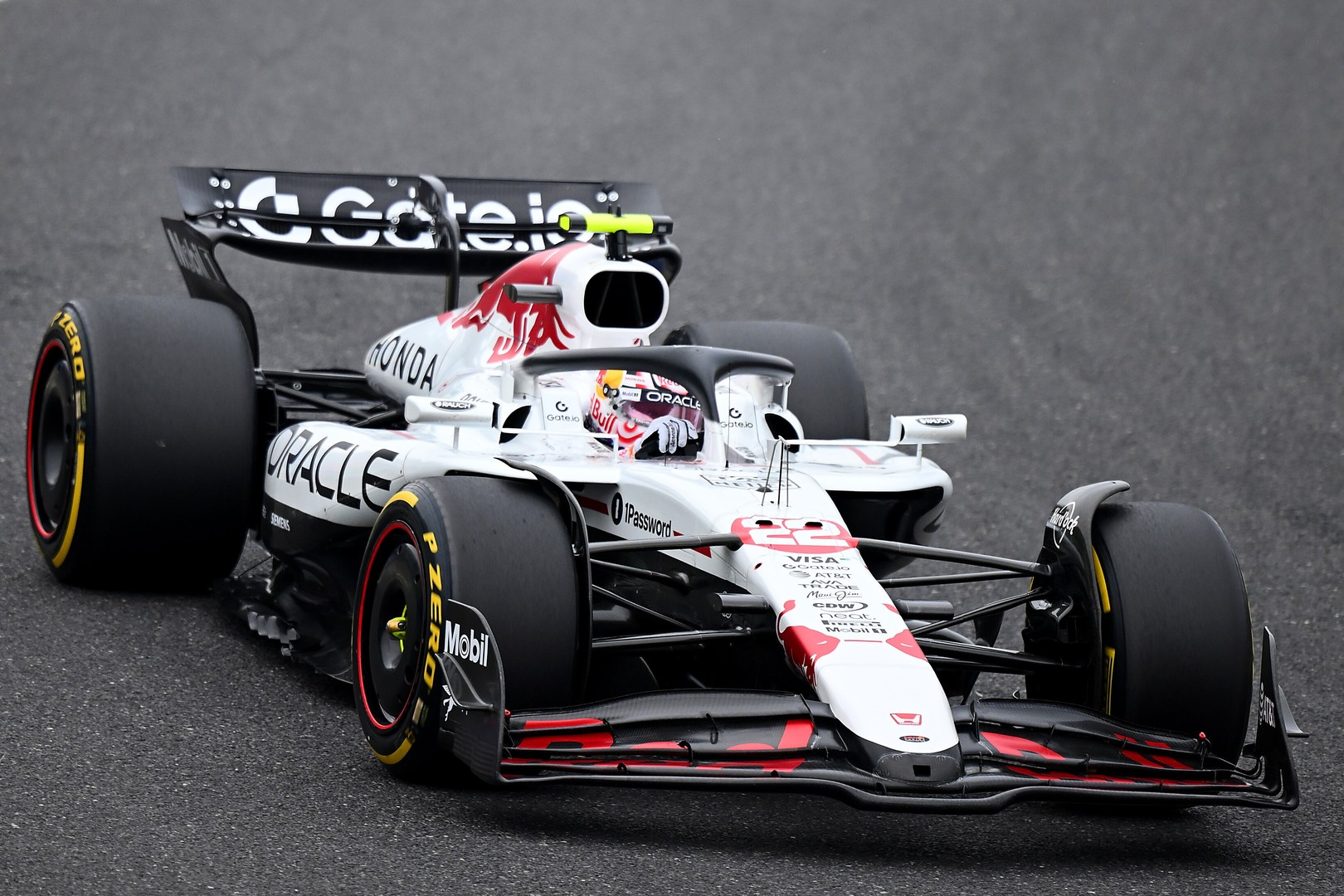 Spark 1/18 レッドブル RB21 No.22 2025 F1 日本GP 1・43