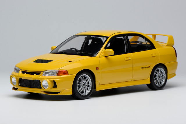 MOTORHELIX 1/18 ランサーエボリューションⅣ 1/18 Motorhelix Mitsubishi Lancer Evo Evolution IV (Red
