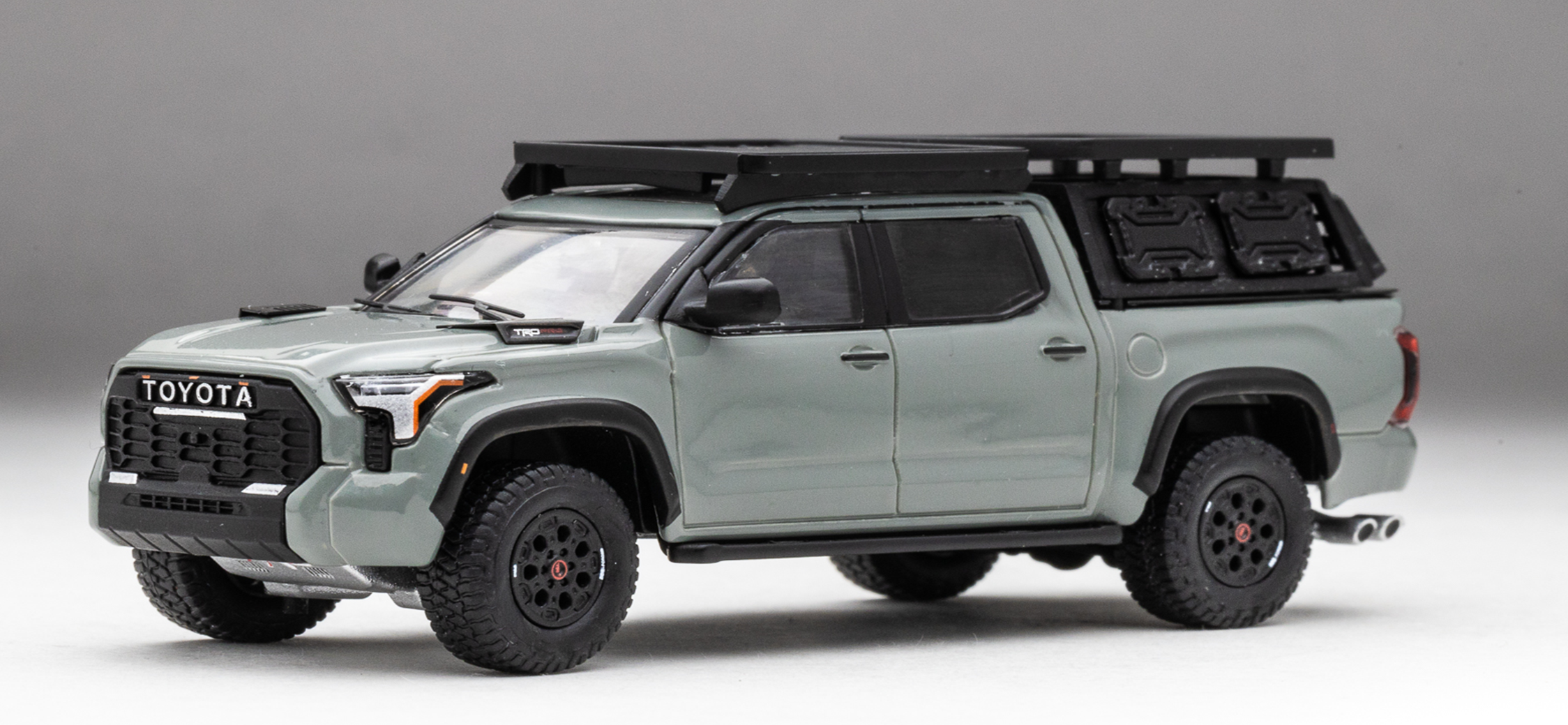 【新品】ミニカー 1/64 トヨタ タンドラ TRD PRO(ルナロック) DiecastTalk特注品 [DTG0023-LR]