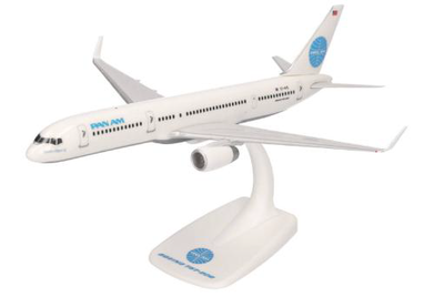 herpa 1/200 757-200 パン・アメリカン航空 ”Yankee Clipper Ⅱ" TF-FIC  スナップフィット
