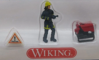 Wiking 0190126 1 87 Fire Fighter Character with Props