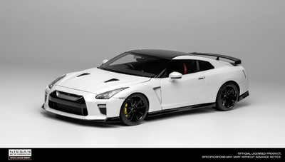MOTORHELIX 1/18 日産 GT-R (R35) Track Edition Engineered  By NISMO T-Spec 2022  Brilliant White Pearl