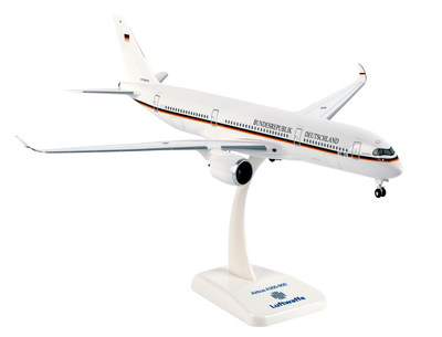 Hogan 1/200  ACJ350-900 ドイツ政府専用機 ランディングギア・スタンド付属