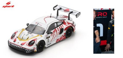 Spark 1/64 ポルシェ GT3 R "AO Racing" 2026 鈴鹿1000km ウィナー #8 L.ハインリヒ/A.ピカリエッロ/J.アンドローエル ピットボード付