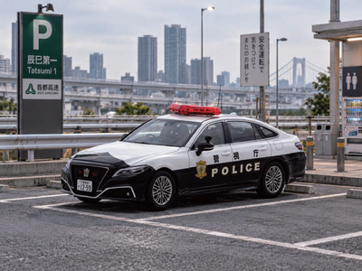 RAI'S  1/43  トヨタ クラウン ハイブリッド (AZSH21) 2025 警視庁高速走路交通警察隊車両 (速223)(ダイキャスト製) *500pcs