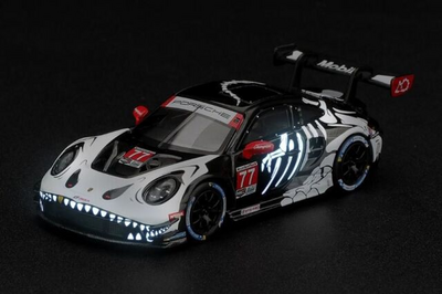 MINI GT 1/64 ポルシェ 911 GT3 R (992) IMSA プチ・ル・マン 2026 #77 AO Racing "Skeleton Rexy"(左ハンドル)
