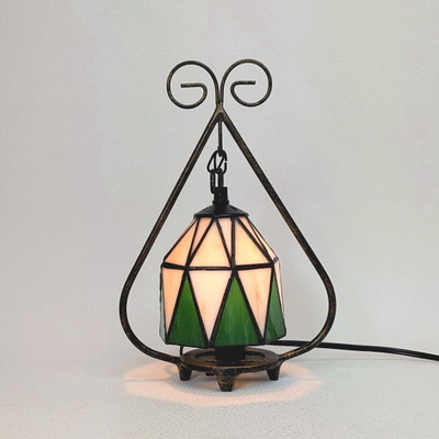 ステンドグラステーブルランプ　　品番.td010587