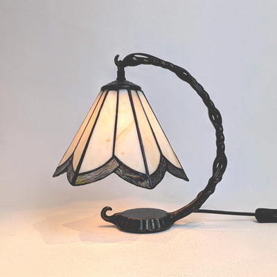 ステンドグラステーブルランプ　　品番.td037ep812