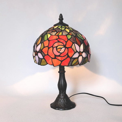 ステンドグラステーブルランプ　　品番.b004ep3666